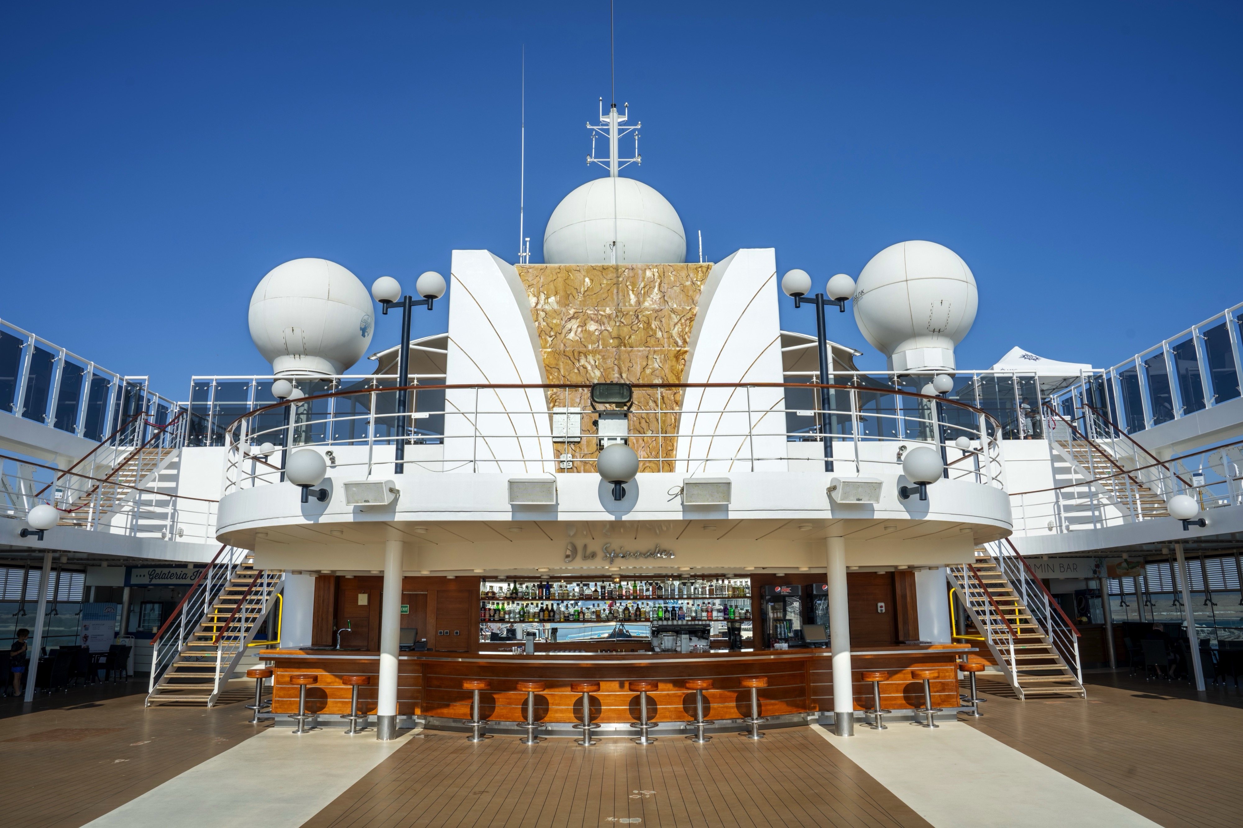 MSC Opera - Lo Spinnaker Pool Bar